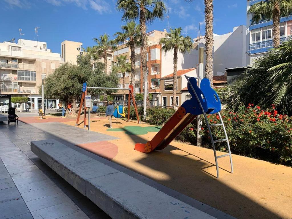 Appartement Eb By Zanis à Torrevieja Extérieur photo
